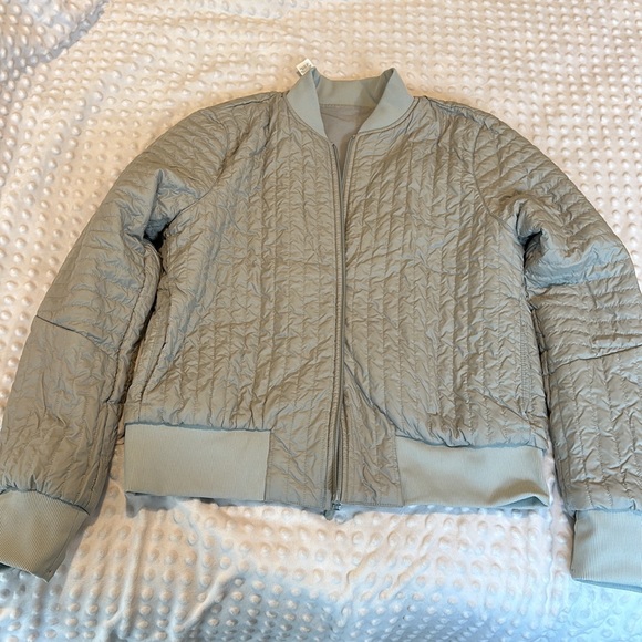 LULULEMON Reversible Winter Jacket - Picture 2 of 7